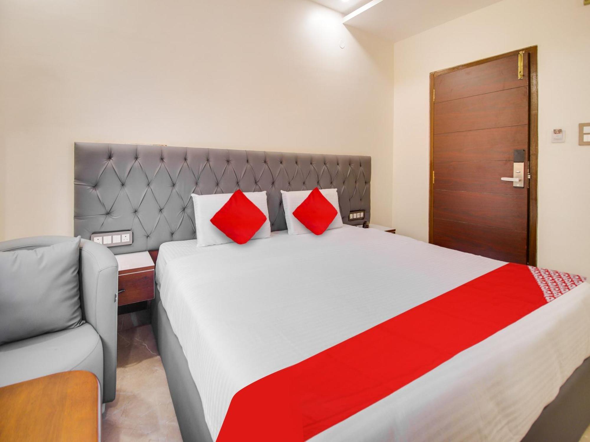 Hotel O Rr Residency Khammam Kültér fotó
